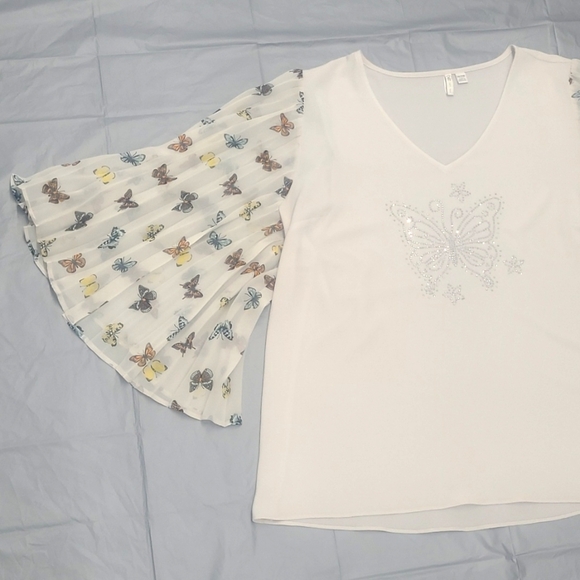 70s Inspired Beaded Butterfly Blouse Bell Sleeves Cream Stetchy Crepe V Nk Boho - Picture 1 of 11